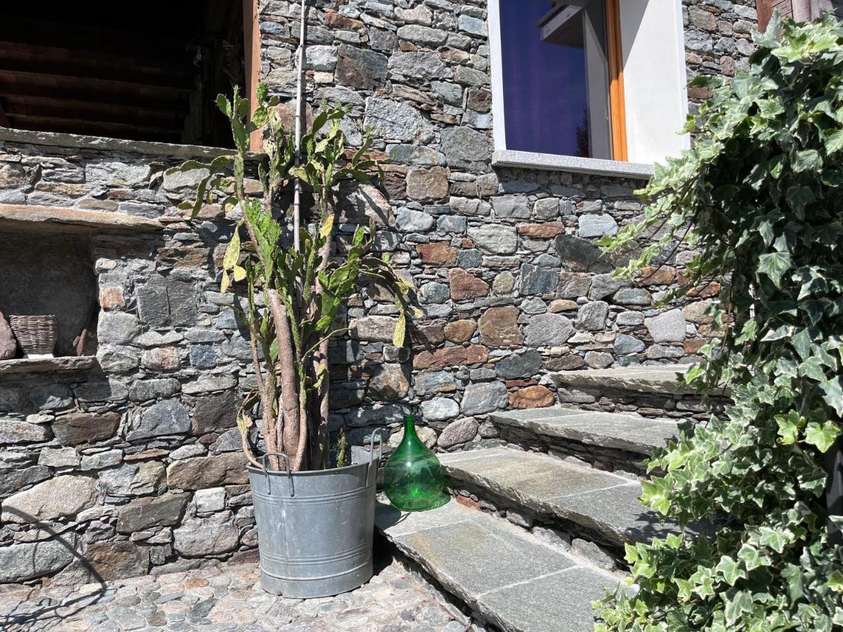Ferienwohnung Casa Unica- Da Bruno Colico Exterior foto